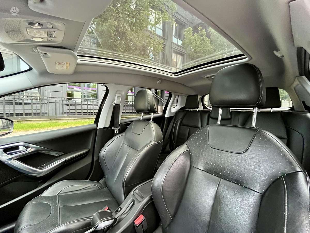Peugeot 2008 2014 — photo 10