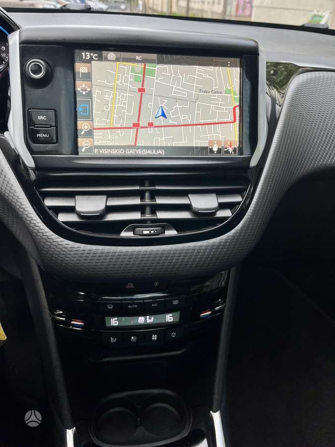 Peugeot 2008 2014 — photo 11
