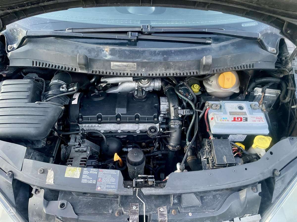 Ford Galaxy 2006 — photo 16