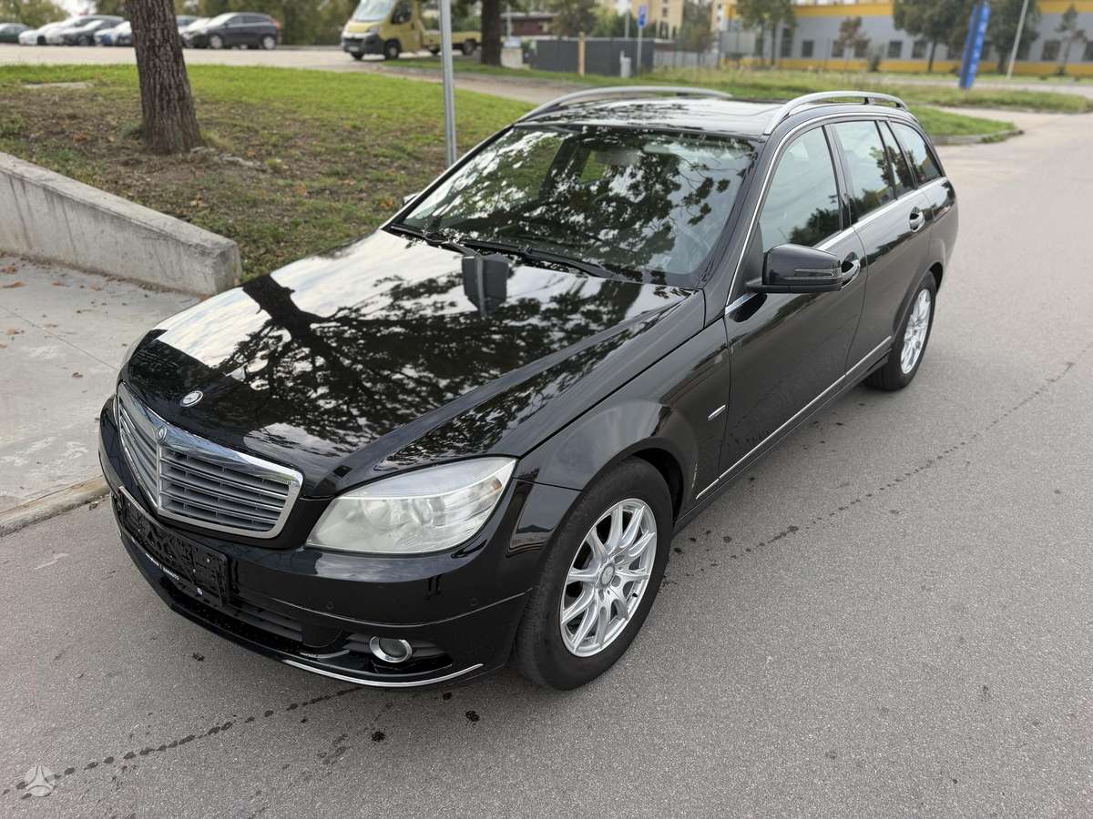 Mercedes-Benz C250 2011 — двигун 2143 cm³, 204 HP (150kW)