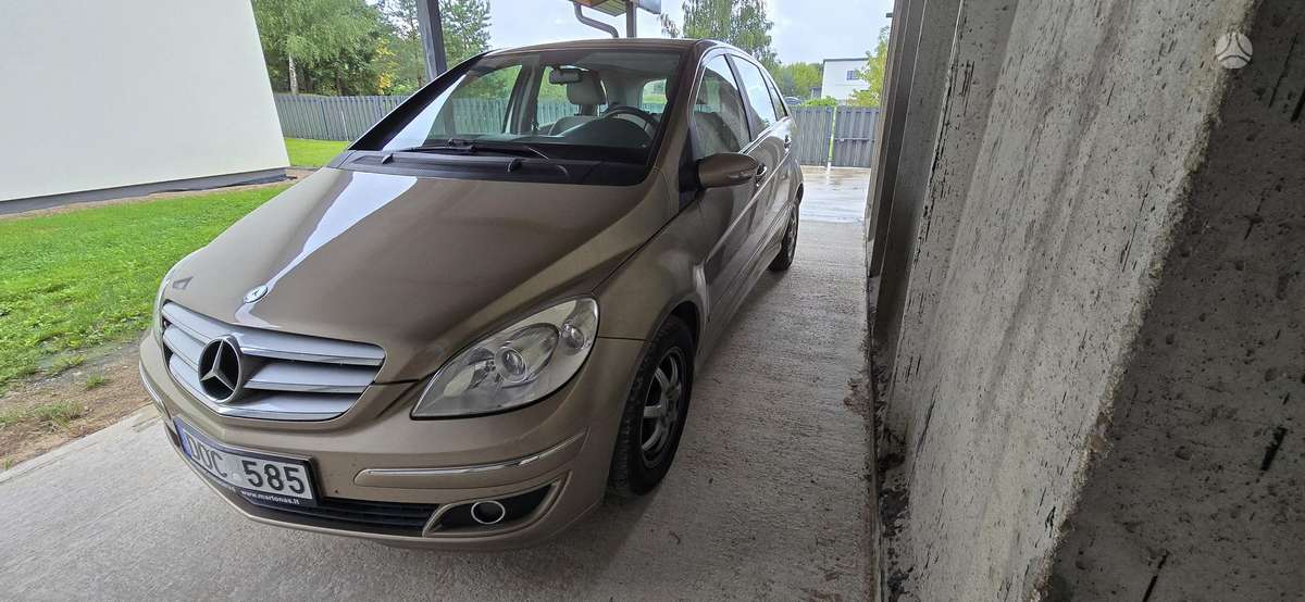 Mercedes-Benz B150 2008 — photo 11