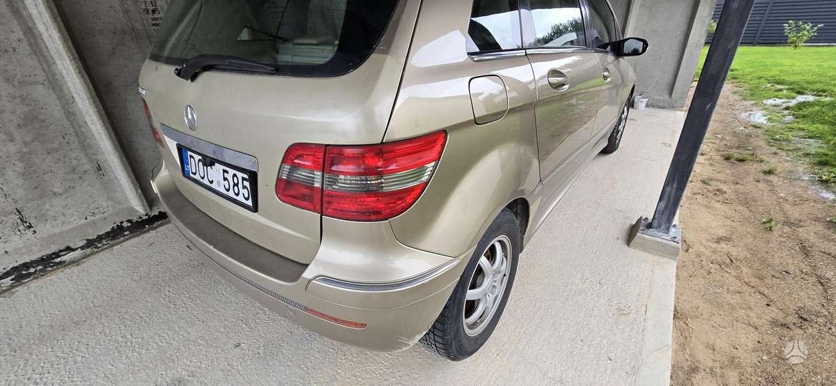 Mercedes-Benz B150 2008 — photo 9