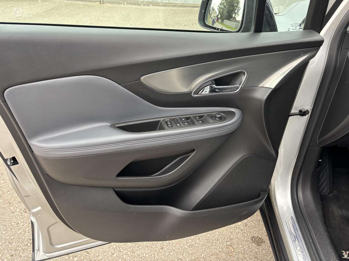 Opel Mokka 2015 — photo 12