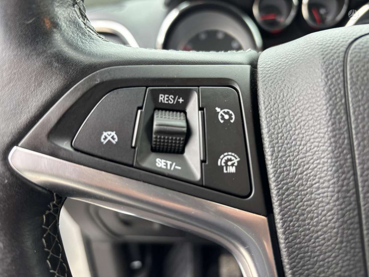 Opel Mokka 2015 — photo 13