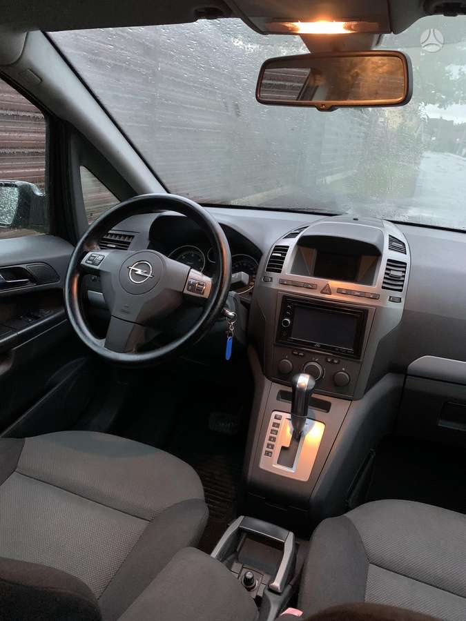 Opel Zafira 2006 — photo 17
