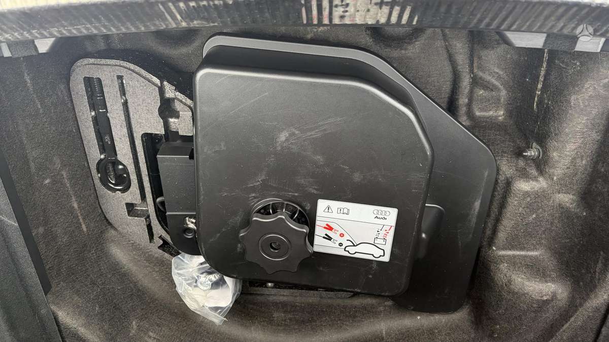 Audi A4 2012 — photo 13