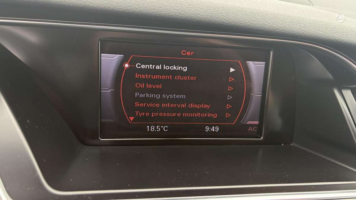 Audi A4 2012 — photo 25