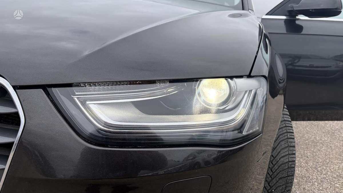 Audi A4 2012 — photo 33