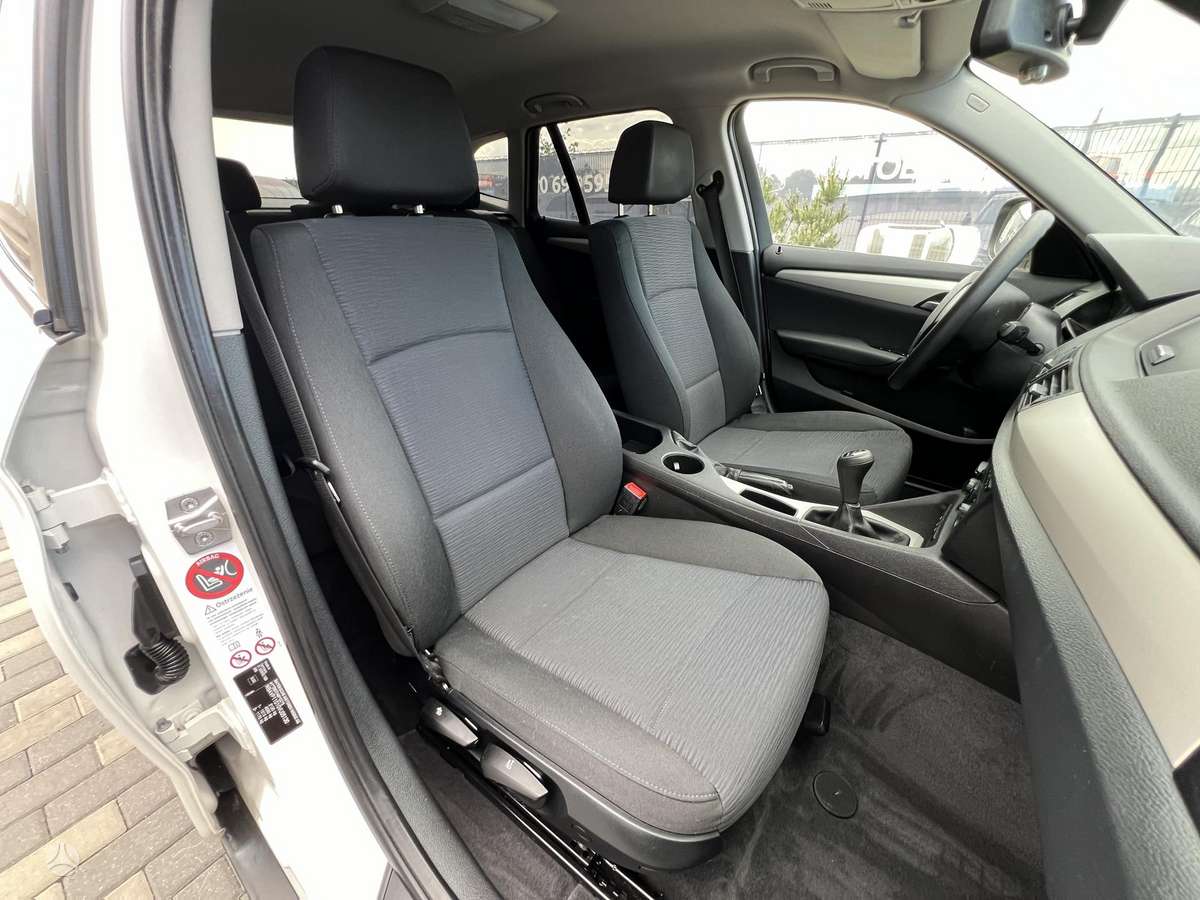 BMW X1 2012 — photo 15