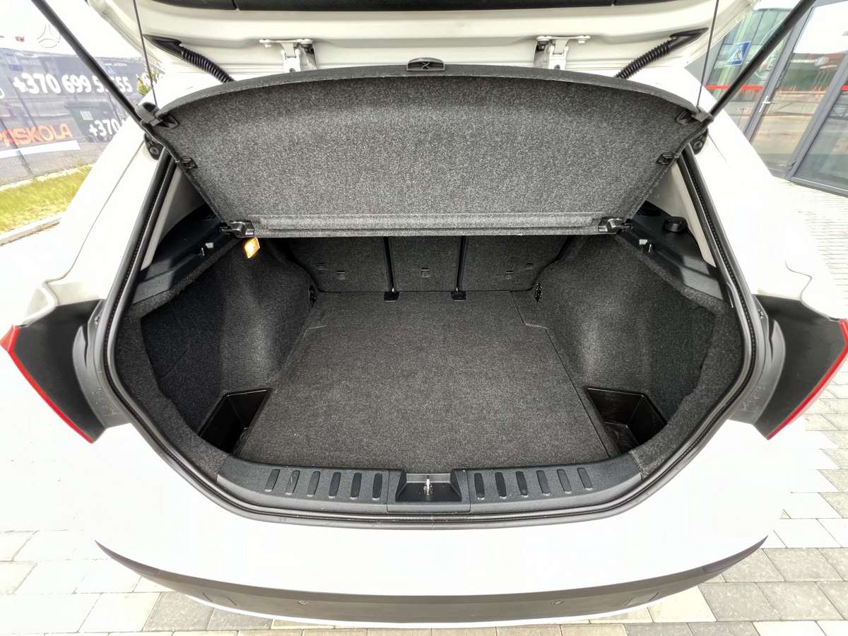 BMW X1 2012 — photo 17