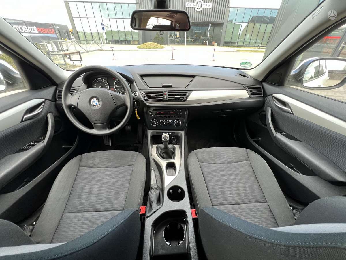 BMW X1 2012 — photo 9