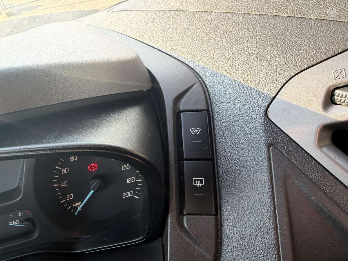 Ford Transit 2014 — photo 10