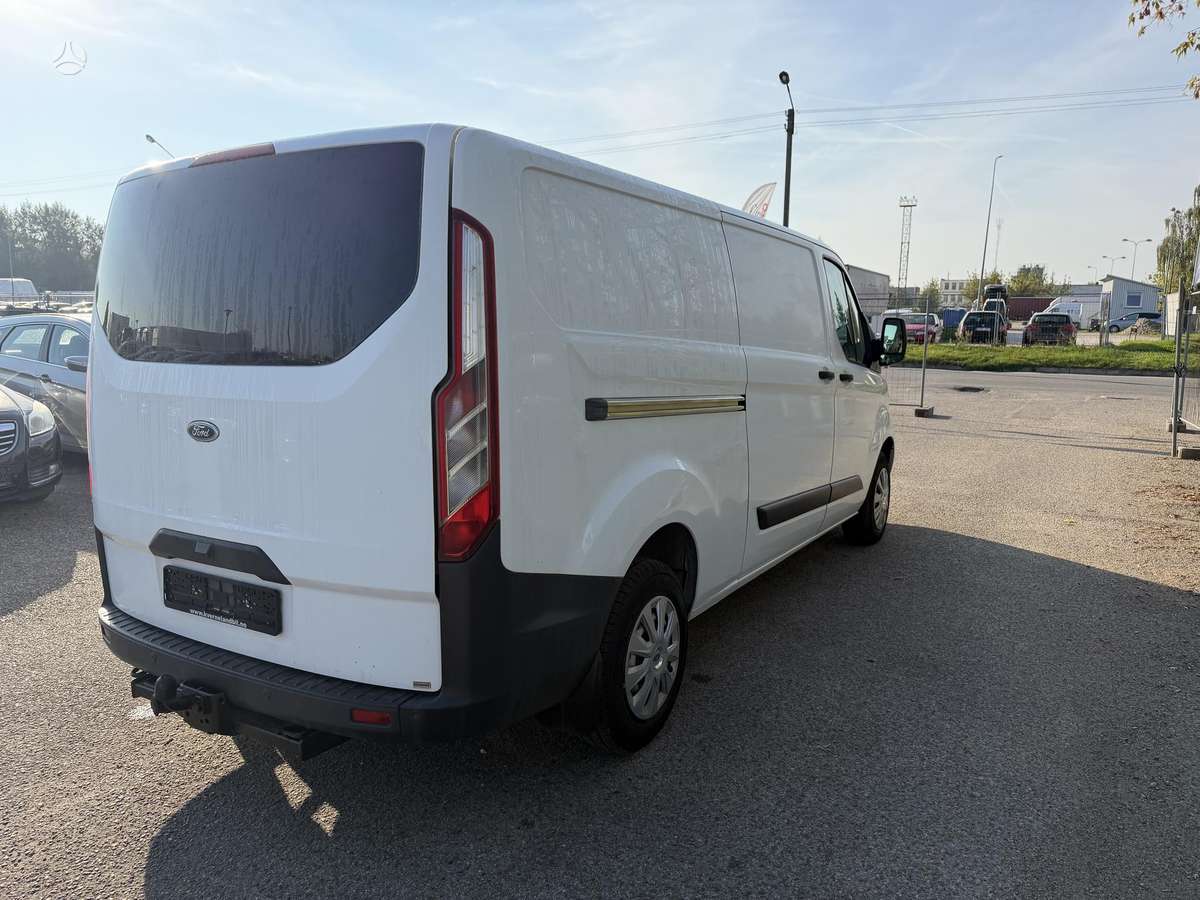 Ford Transit 2014 — interior
