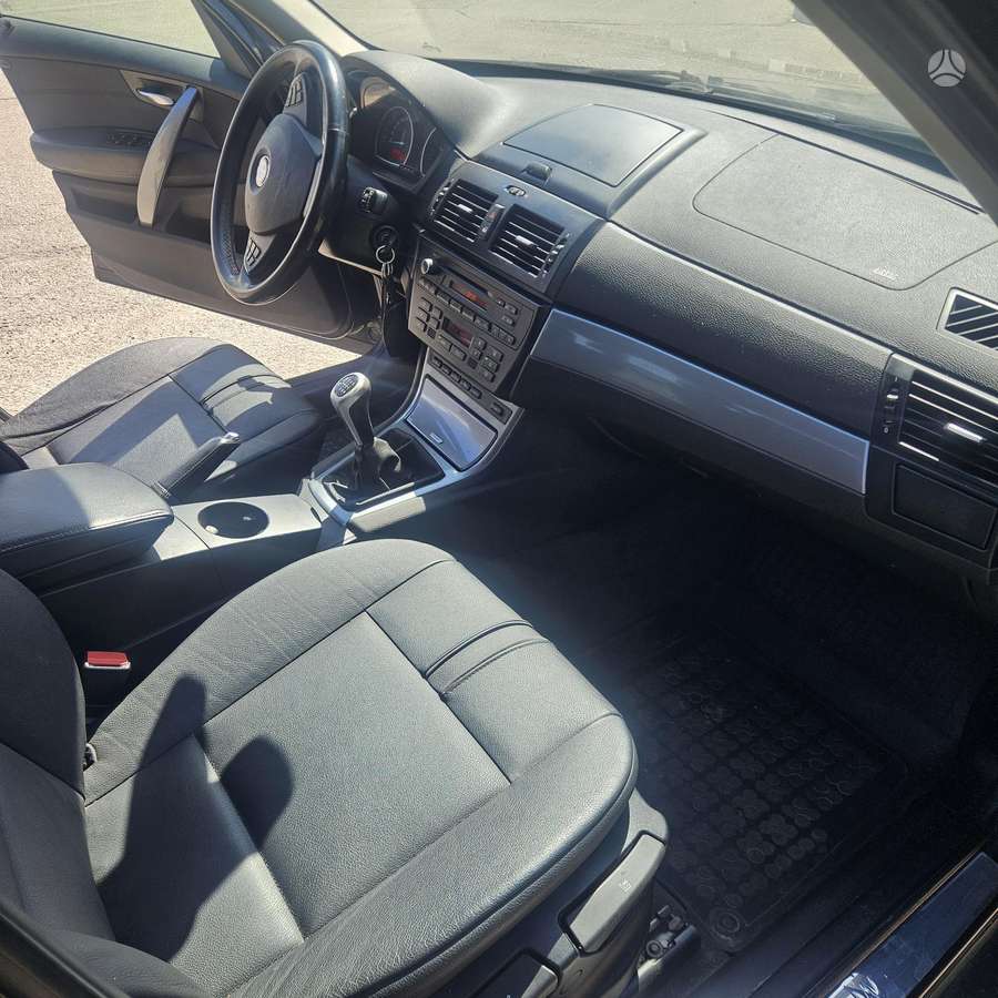 BMW X3 2009 — photo 6