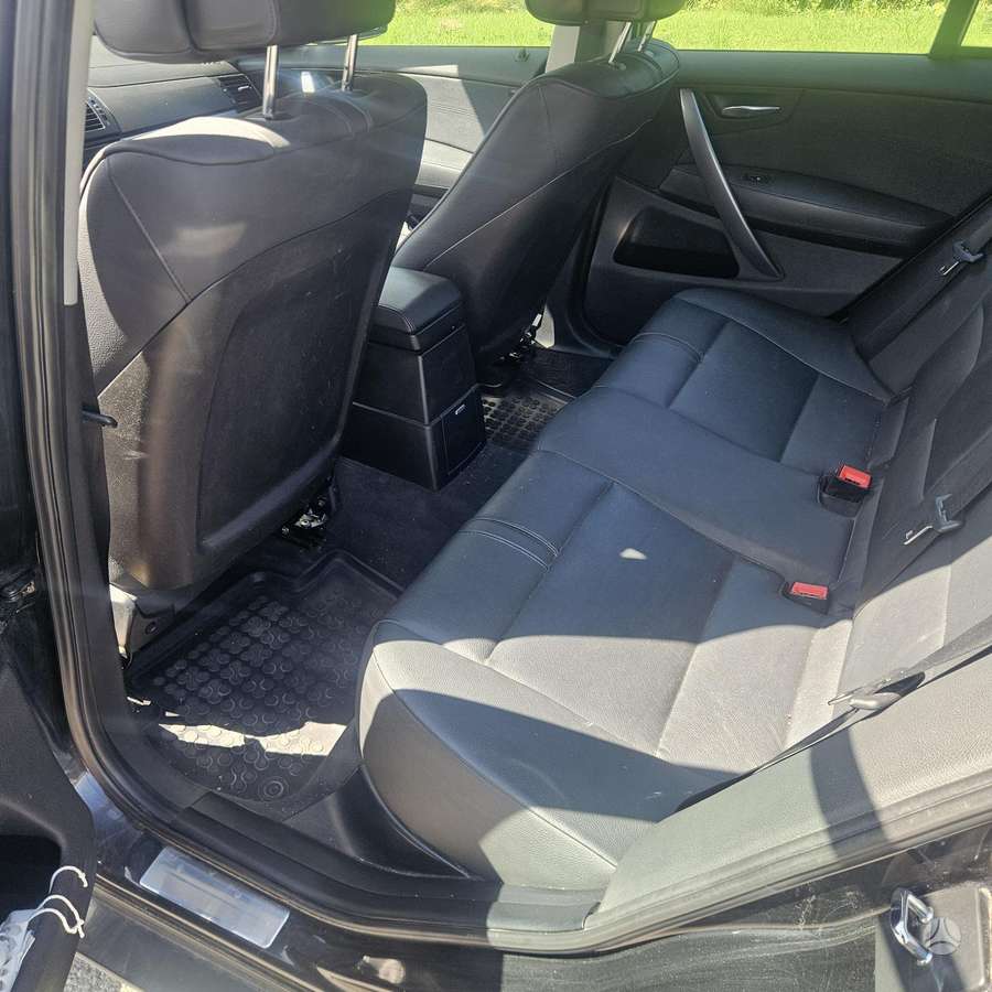 BMW X3 2009 — photo 8
