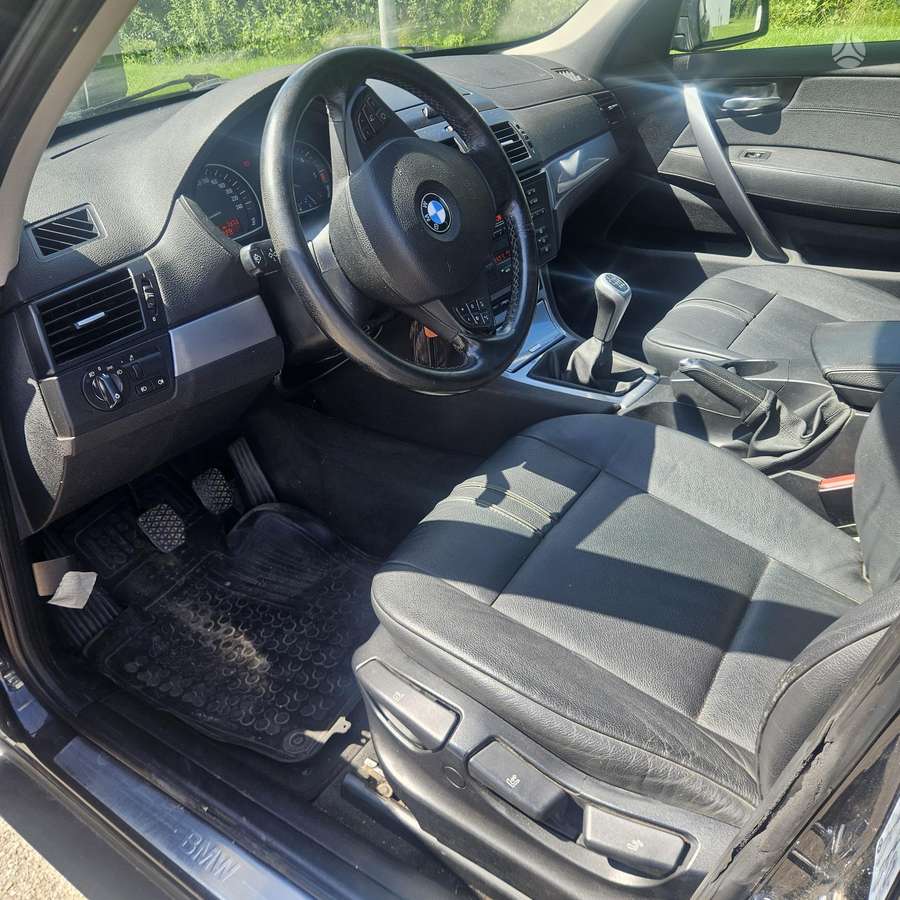 BMW X3 2009 — photo 9
