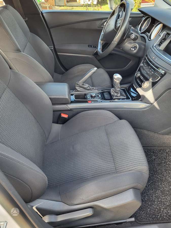 Peugeot 508 2013 — photo 28