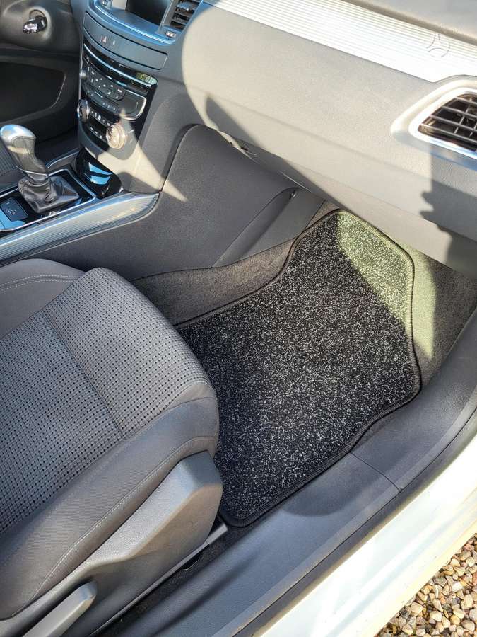 Peugeot 508 2013 — photo 29