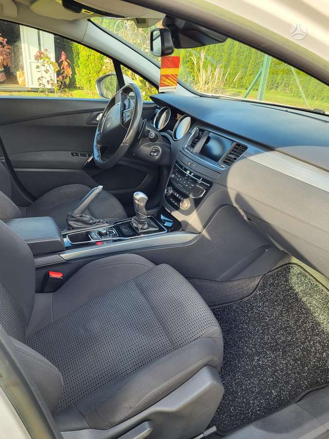 Peugeot 508 2013 — photo 31