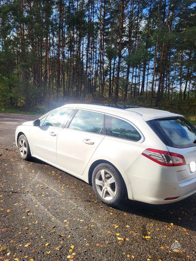 Peugeot 508 2013 — engine 1560 cm³, 114 HP (84kW)