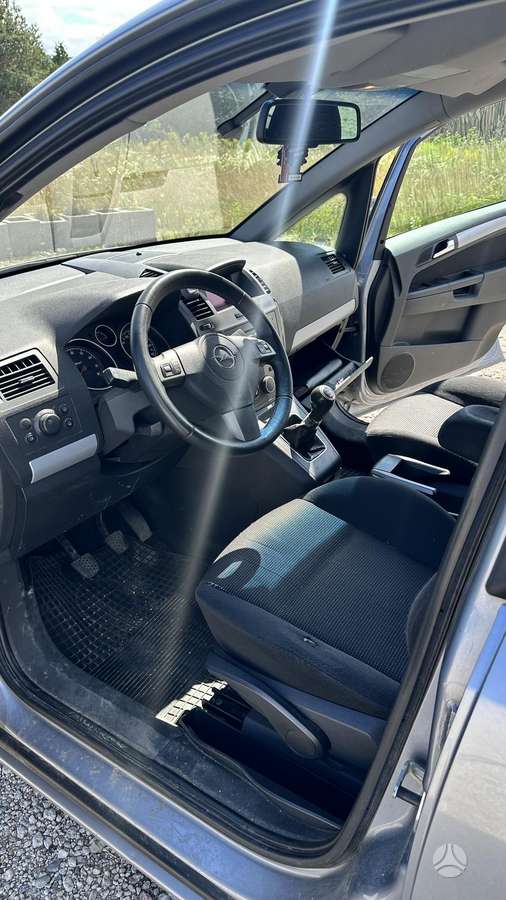 Opel Zafira 2005 — photo 7