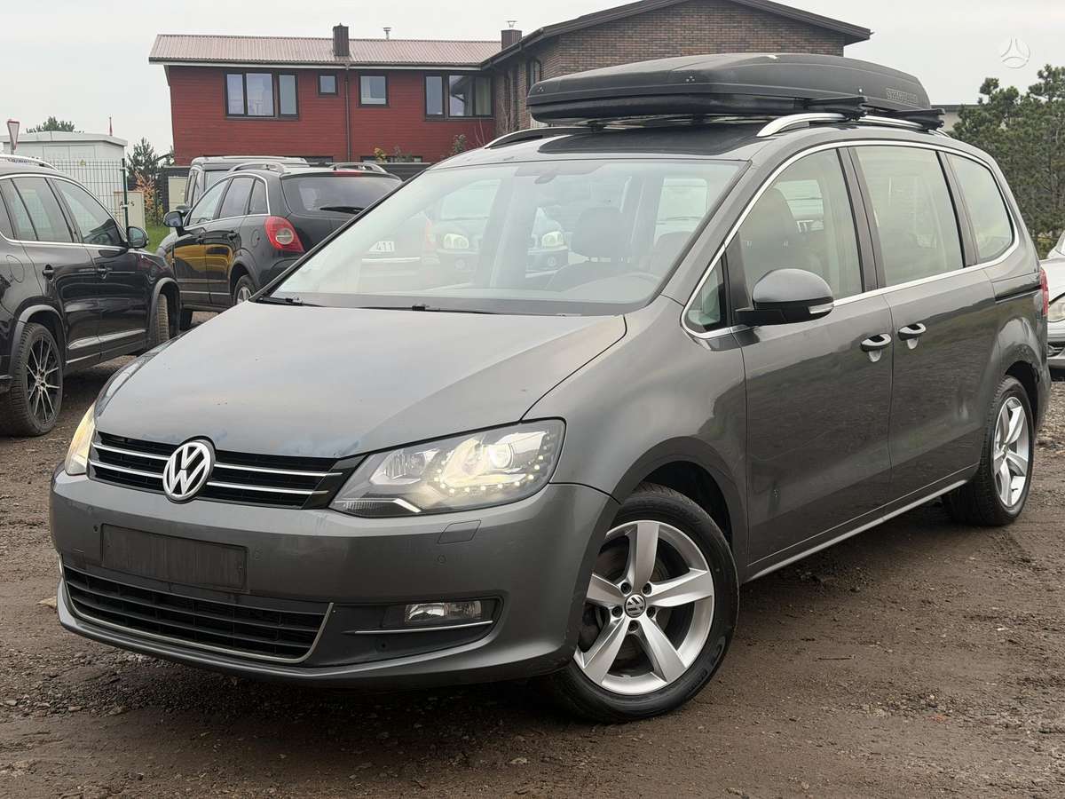 Volkswagen Sharan 2012 — вигляд ззаду