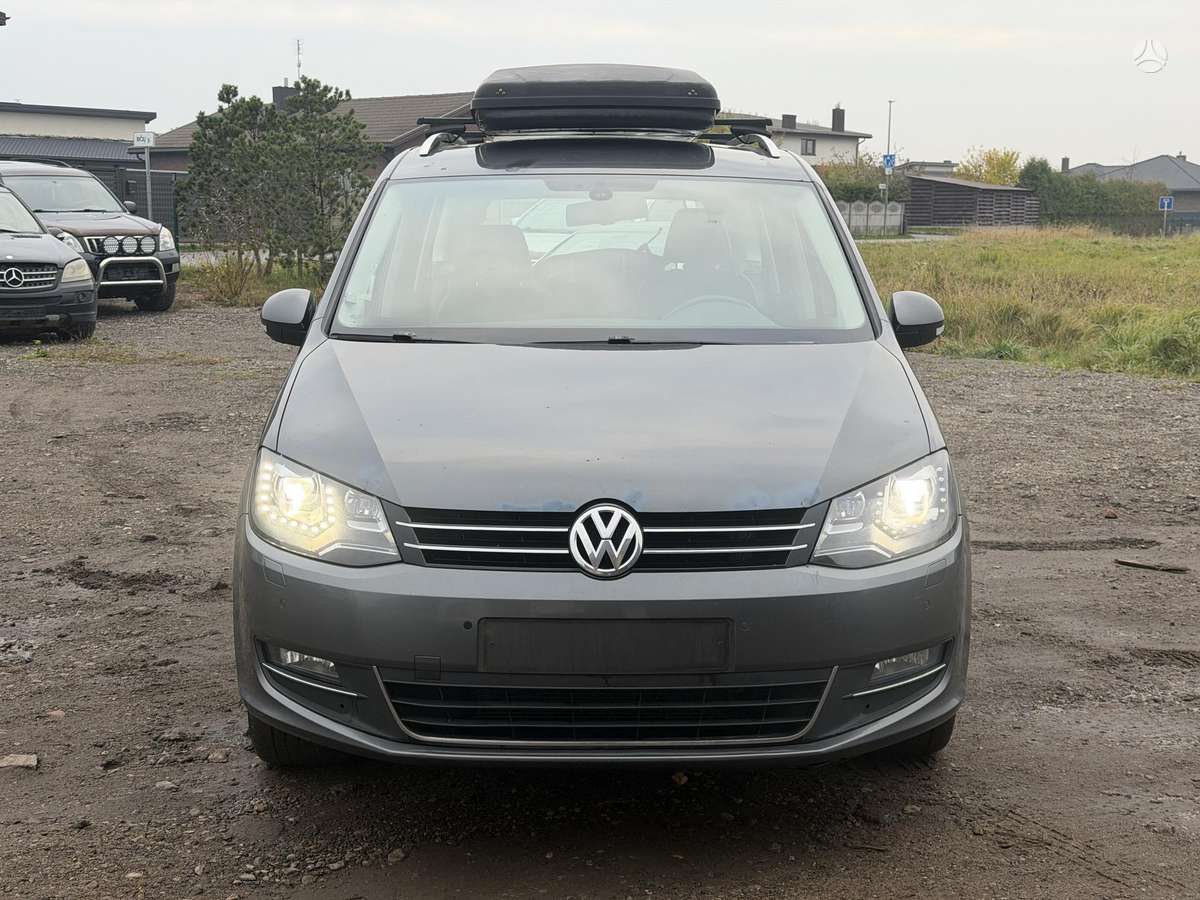 Volkswagen Sharan 2012 — двигун 1968 cm³, 140 HP (103kW)