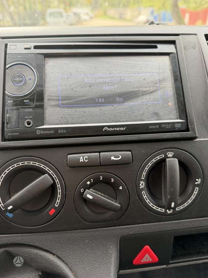 Volkswagen Transporter 2008 — photo 15