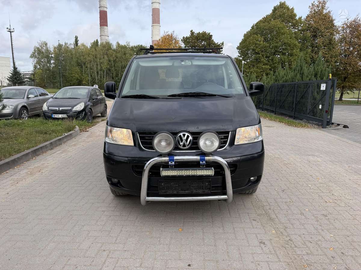 Volkswagen Transporter 2008 — interior