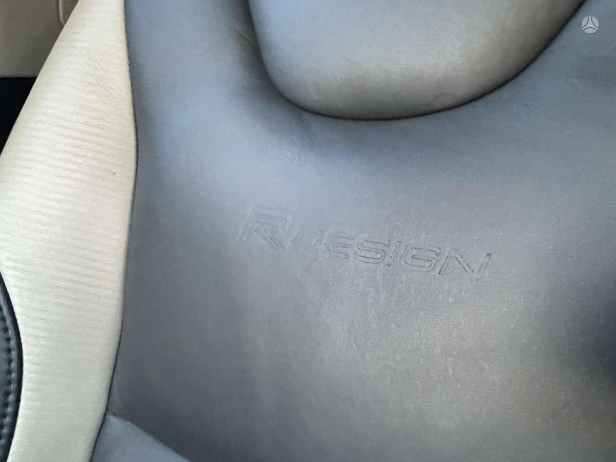 Volvo XC60 2010 — photo 14