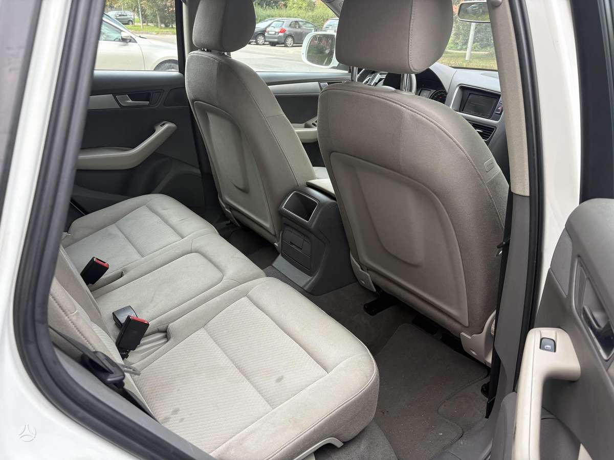 Audi Q5 2011 — photo 11