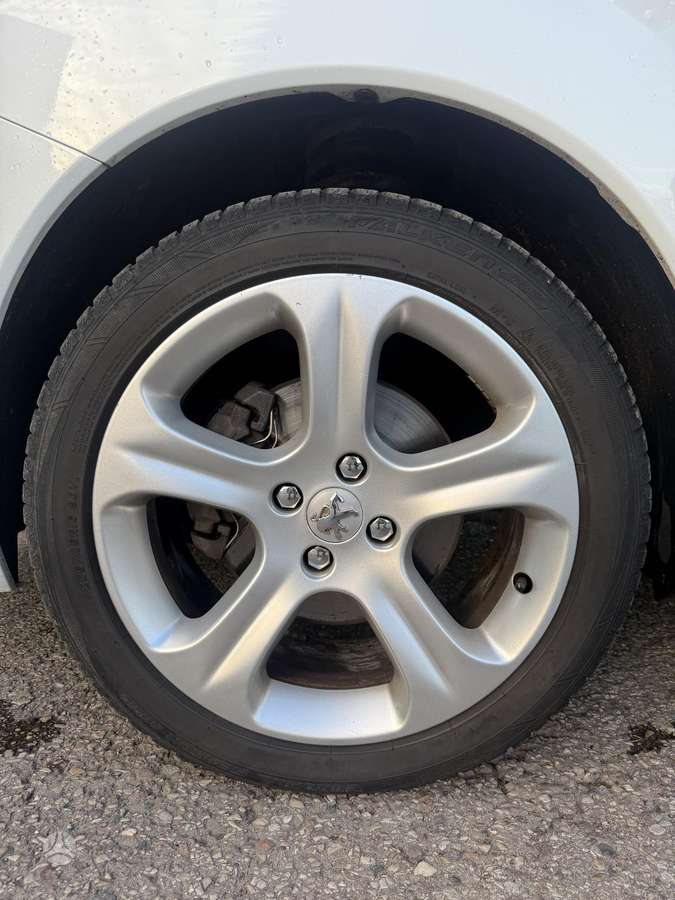 Peugeot 3008 2011 — photo 14