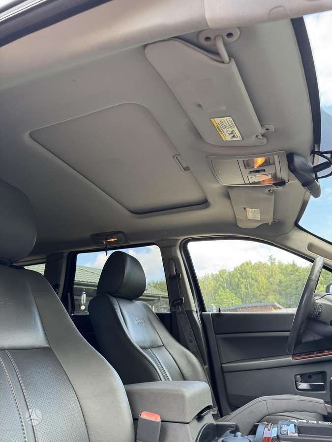 Jeep Grand 2006 — photo 14