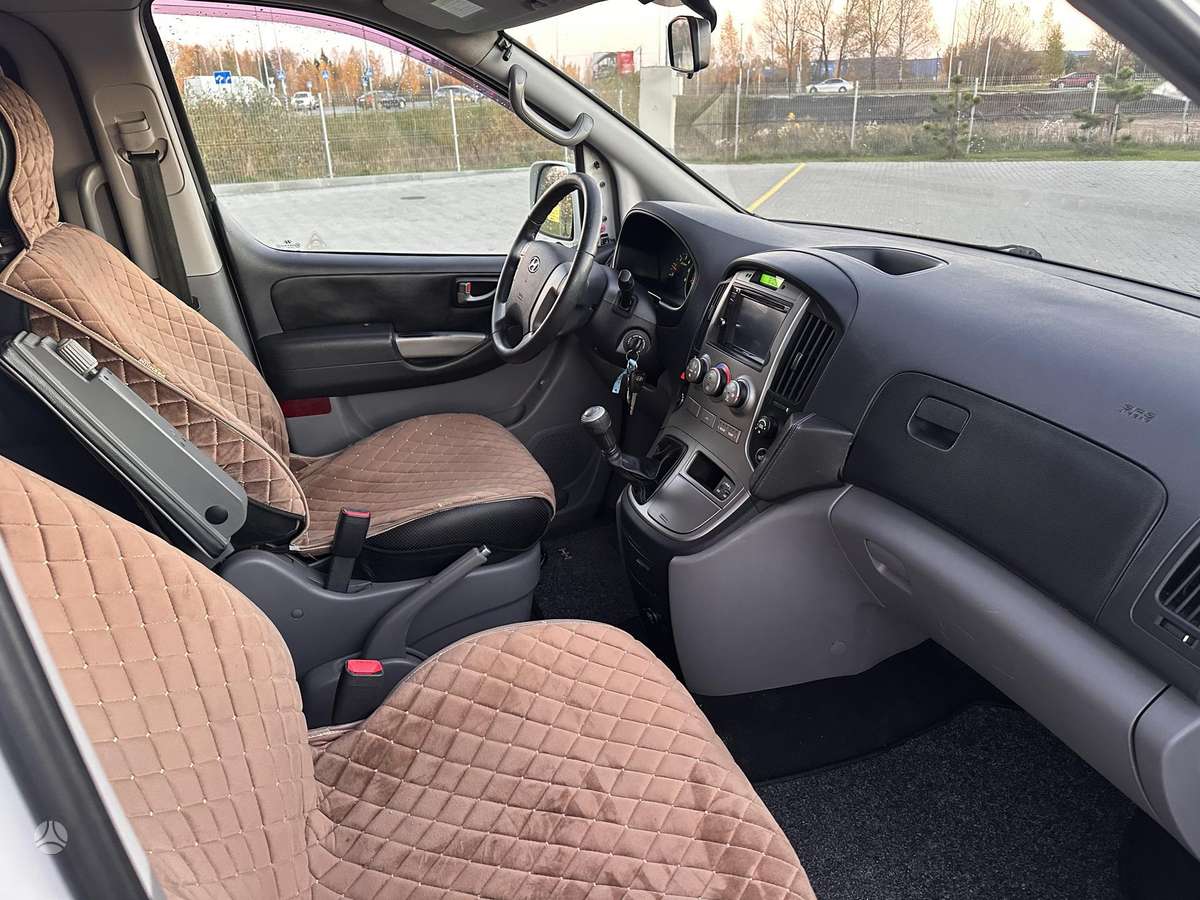 Hyundai H1 2010 — photo 10