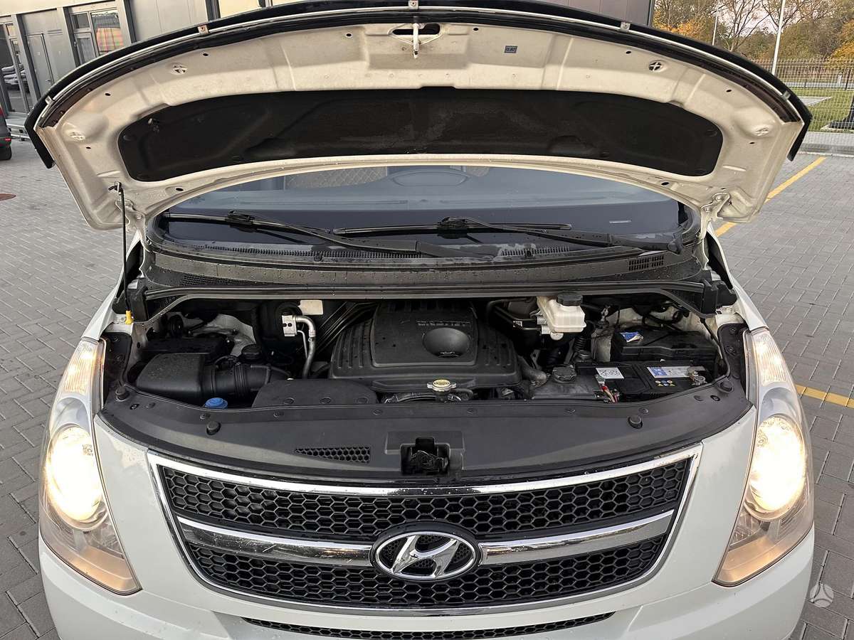 Hyundai H1 2010 — photo 17