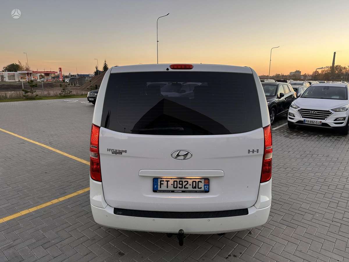 Hyundai H1 2010 — photo 6