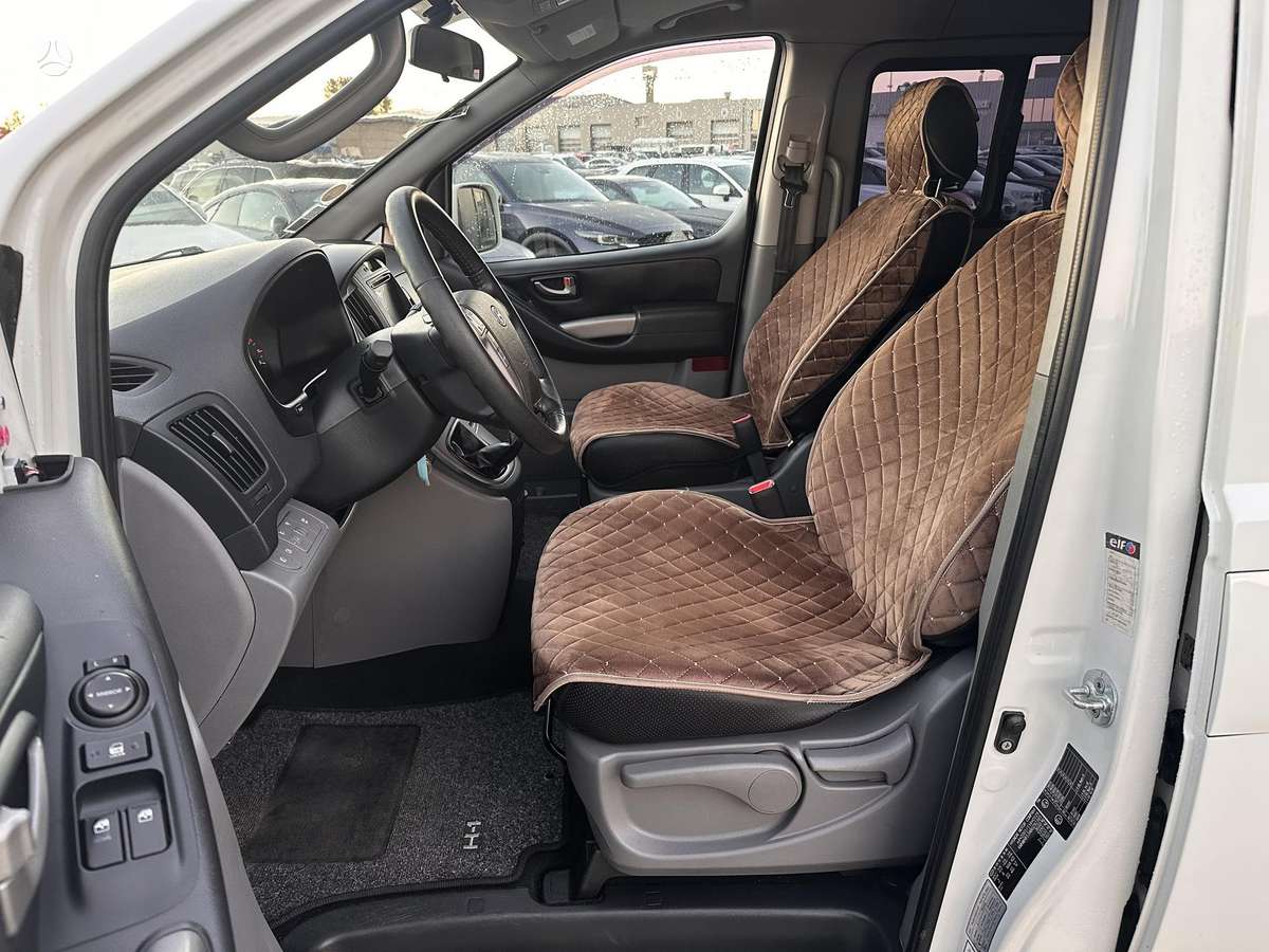 Hyundai H1 2010 — photo 8