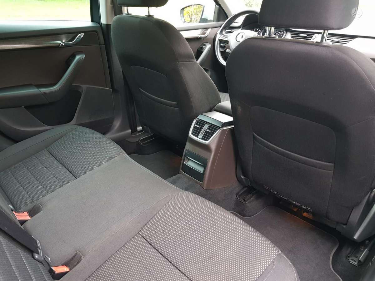 Skoda Octavia 2015 — фото 10