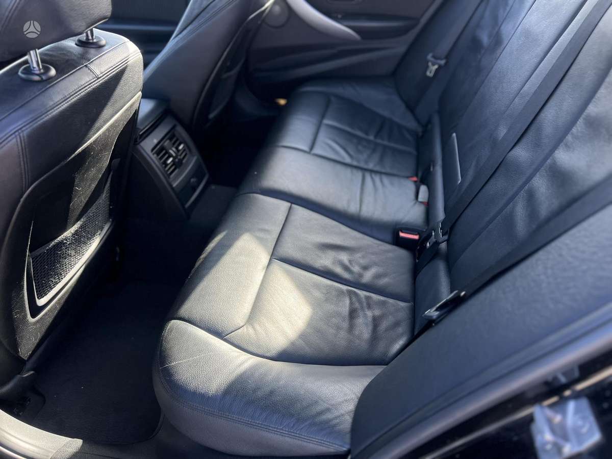 BMW 320 2013 — photo 10