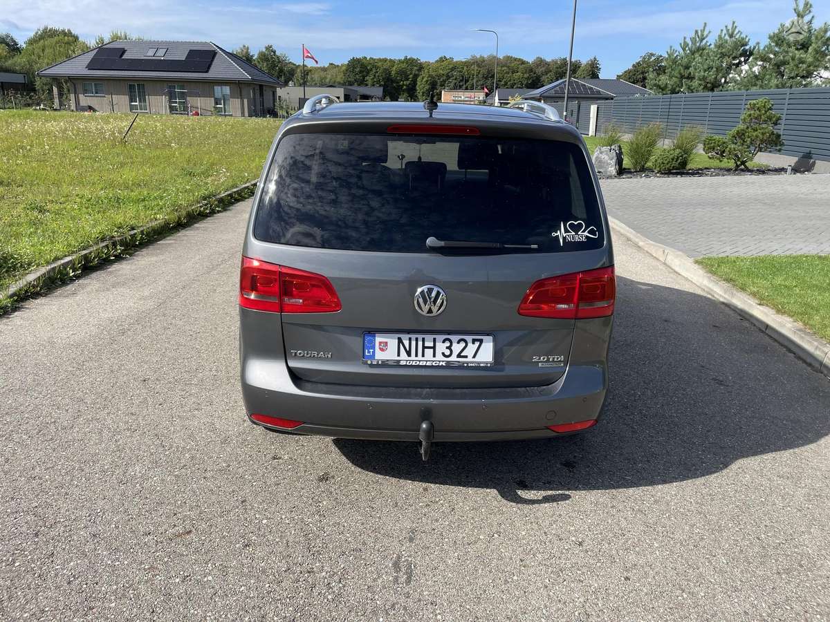Volkswagen Touran 2013 — photo 5