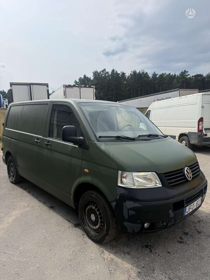 Volkswagen Transporter 2009 — вигляд ззаду