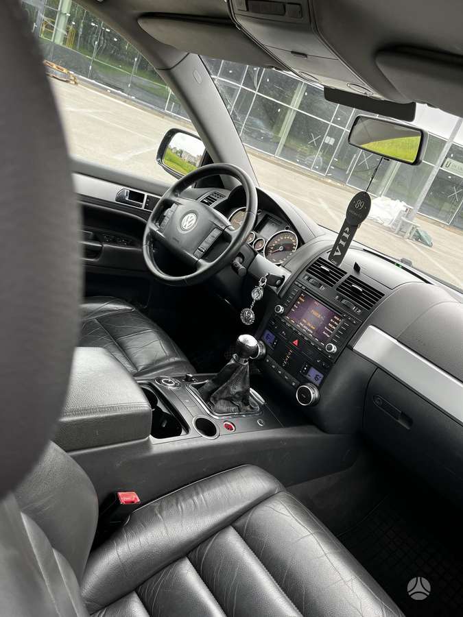 Volkswagen Touareg 2007 — photo 16