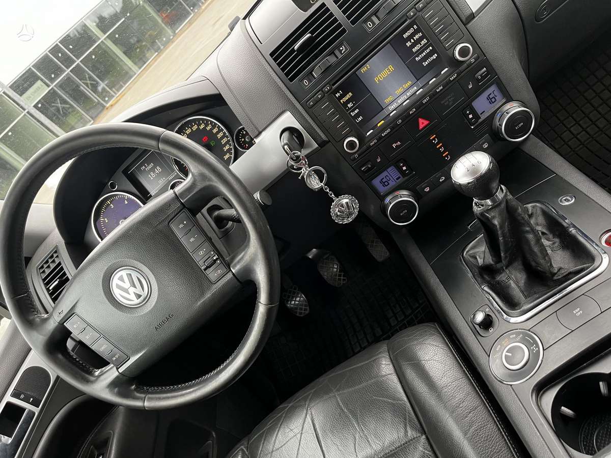 Volkswagen Touareg 2007 — photo 17