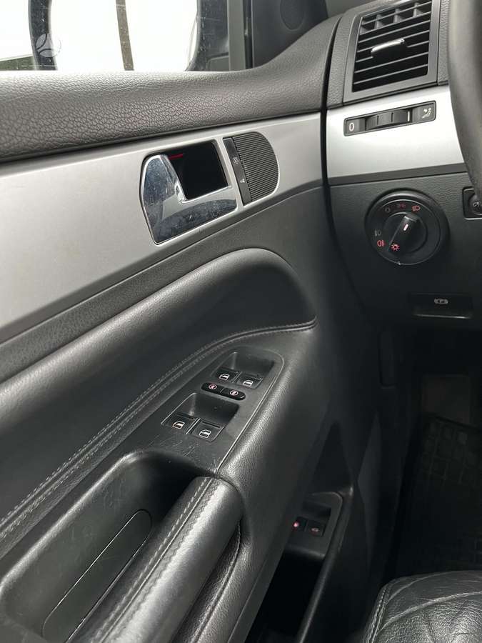 Volkswagen Touareg 2007 — photo 20
