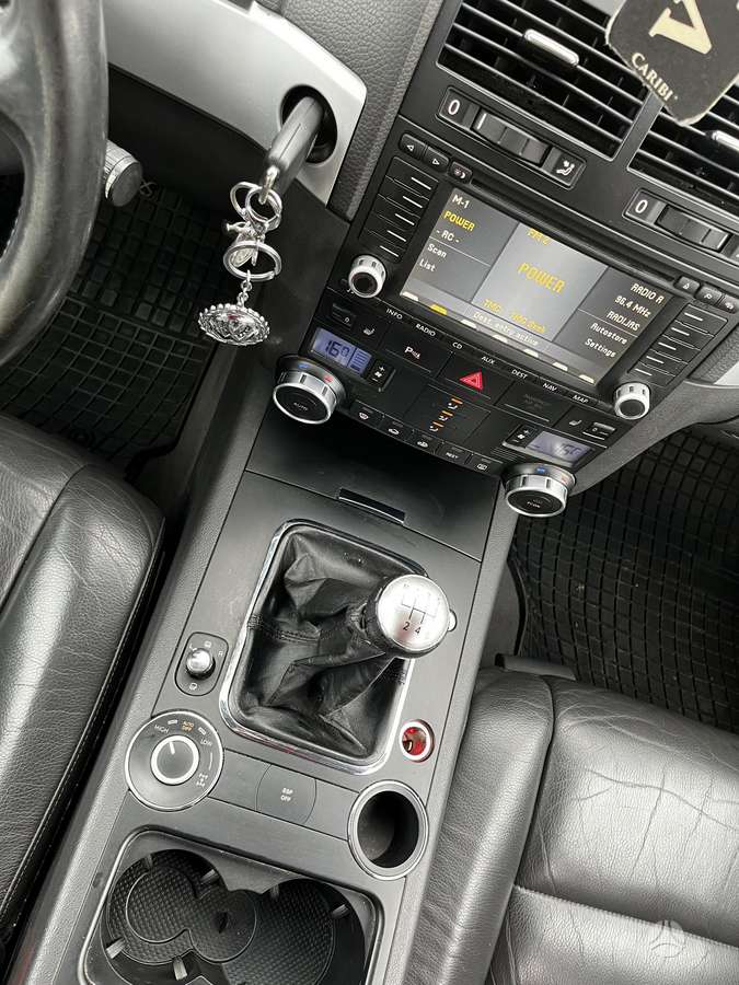 Volkswagen Touareg 2007 — photo 22