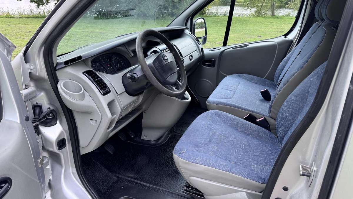 Opel Vivaro 2005 — photo 10