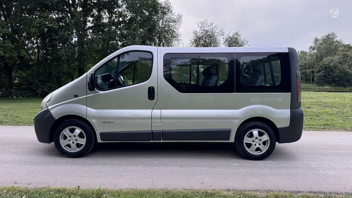 Opel Vivaro 2005 — photo 7