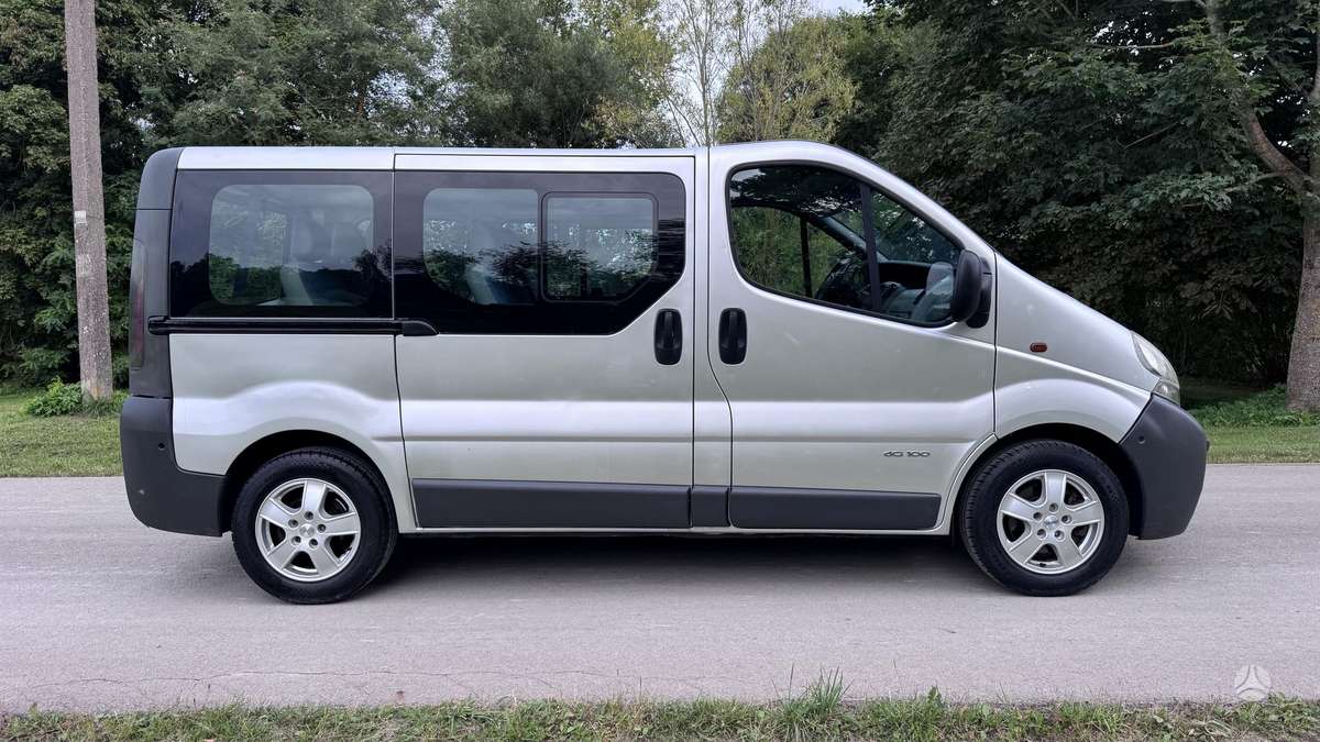 Opel Vivaro 2005 — photo 8