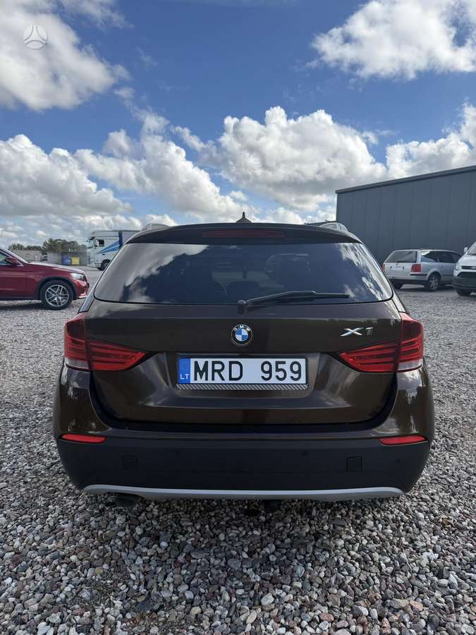BMW X1 2010 — photo 6