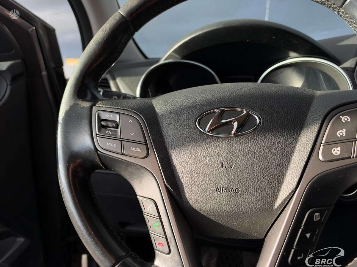 Hyundai Santa 2013 — фото 14